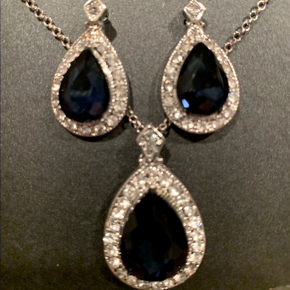 Monet 2 Piece Jewelry Set